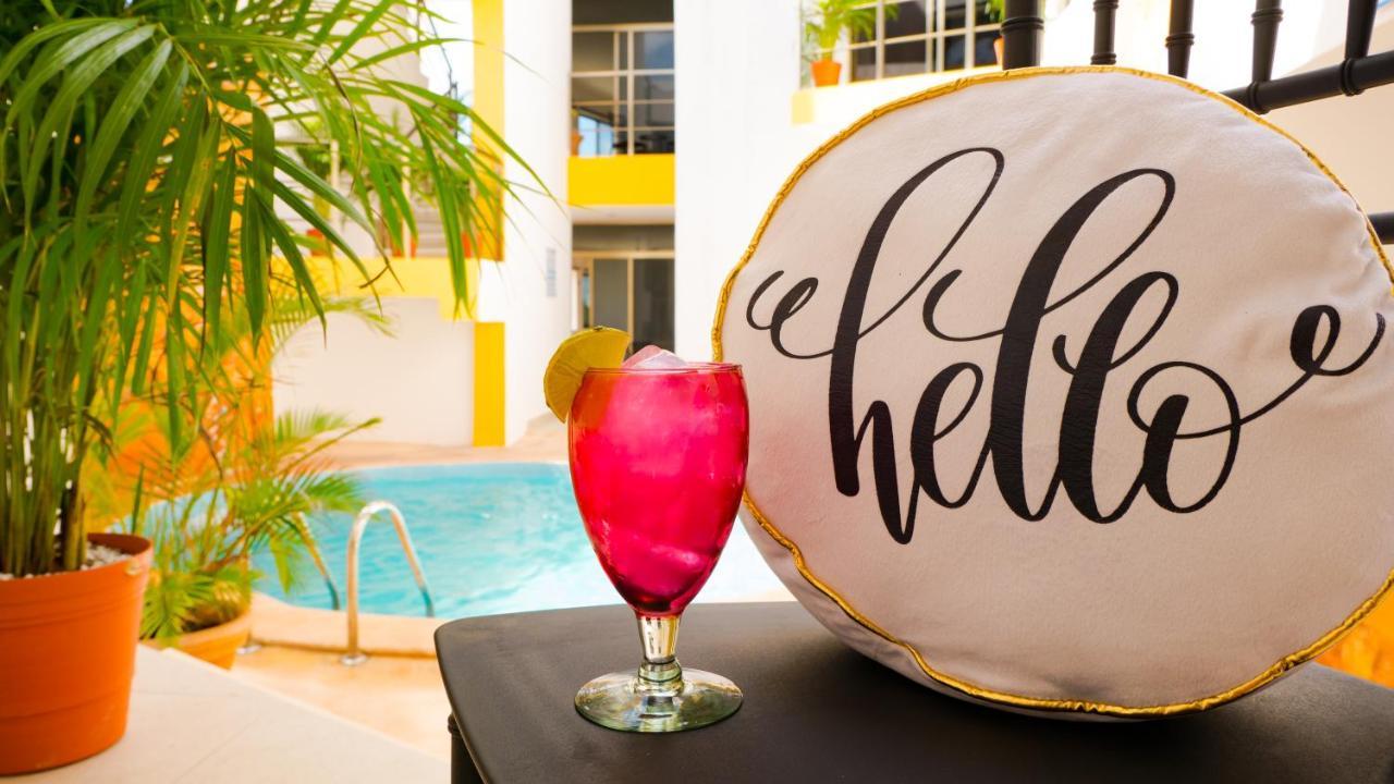 Sunset Isla Mujeres Aparthotel Exterior photo